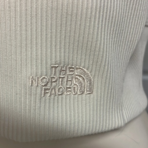 The North Face Athletic/Athleisure Cropped Tank, XL, NWT! - Picture 2 of 9